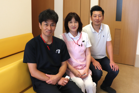 スタッフ集合写真
